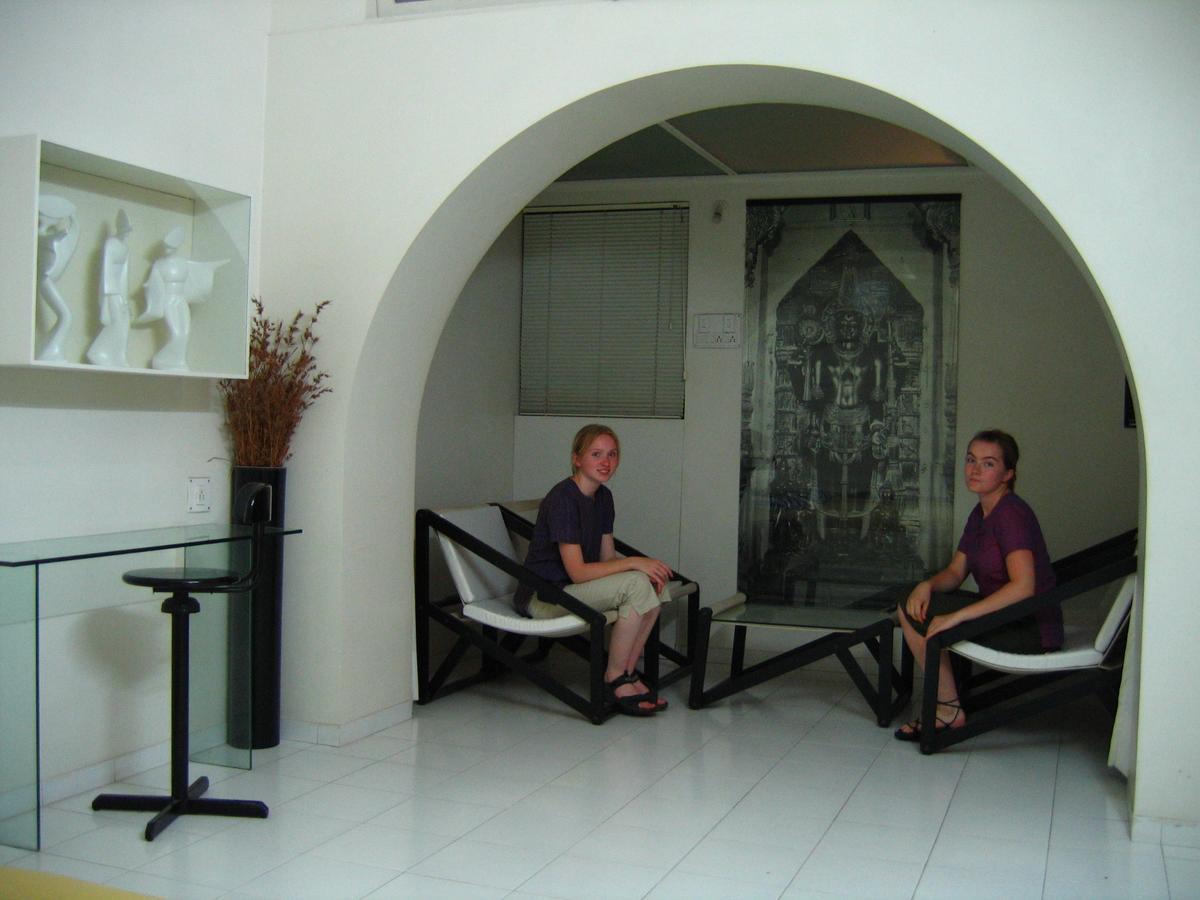 Hotel Plaza -Booking For Foreign Tourist- Jālgaon Екстериор снимка