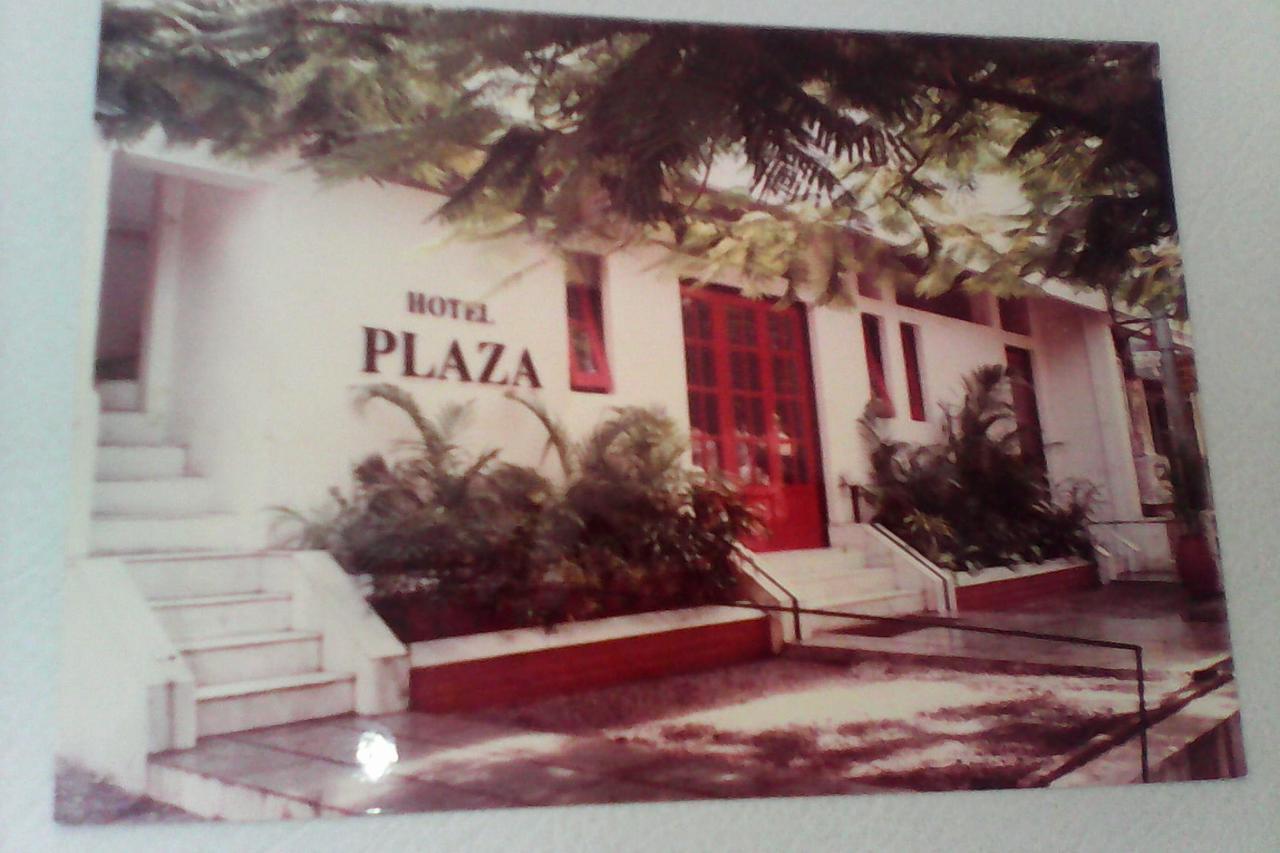 Hotel Plaza -Booking For Foreign Tourist- Jālgaon Екстериор снимка